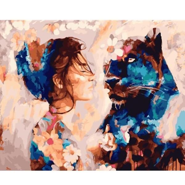 Frau mit Panther