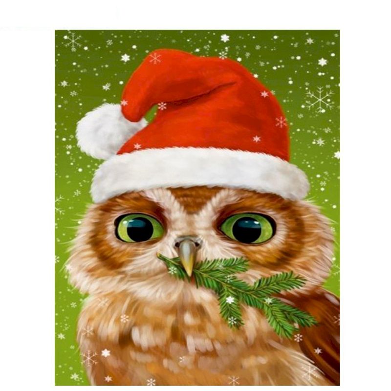 Eule mit Weihnachtsmütze