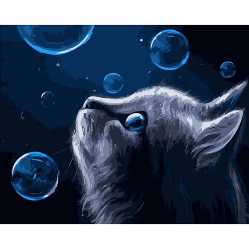 Katze mit Seifenblasen
